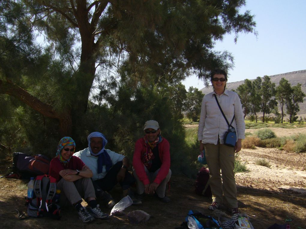 Trekking dans la vallée du Drâa au sud du Maroc. 