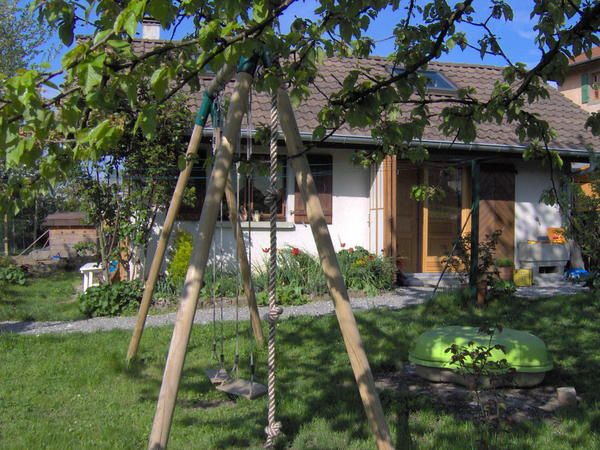 <p>Vue du gite depuis le jardin</p>