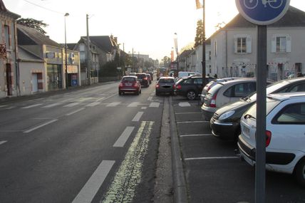 GCUM sur la bande cyclable de l'avenue Maunoury à Blois. 