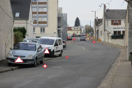 Attention chantier : Piétons prenez le trottoir d'en face...si vous le pouvez !