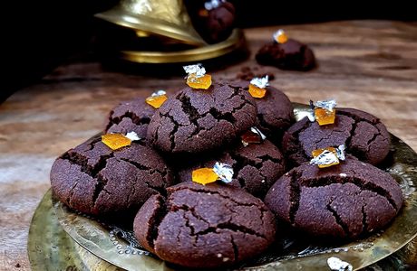 Ghriba au chocolat, à l'orange et au praliné  