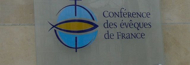 A l’attention des Evêques de France (conformément aux Canons 212 et 213 du Code de Droit Canonique)
