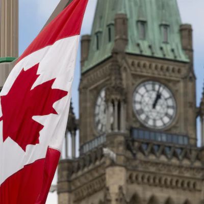 Le Canada propose une taxe fédérale brutale sur la vape