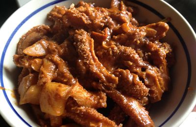 Curry de tripes aux aubergines et chouchou (chayotte)