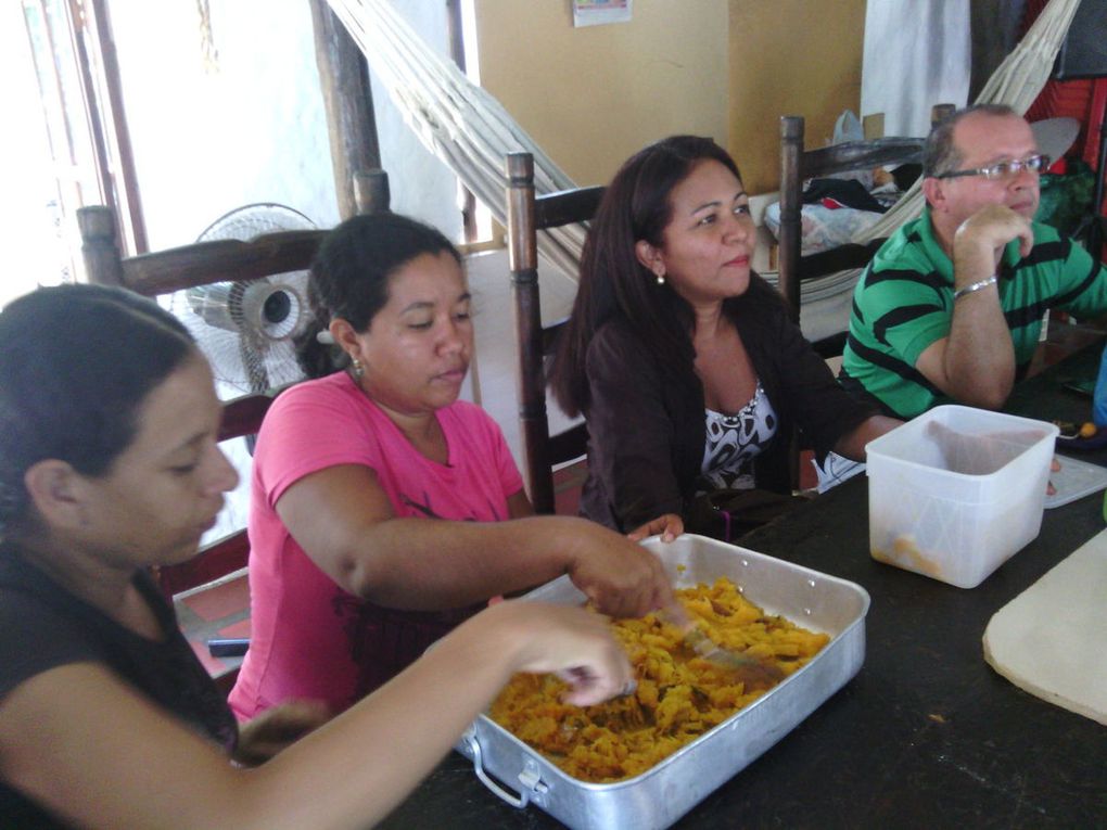 MUESTRA GRÁFICA DE LAS ACTIVIDADES DESARROLLADAS, (DEL 08 AL 14 DE AGOSTO DE 2016), EN EL MARCO DEL TALLER PATIO SOCIOPRODUCTIVO. (IMPARTIDO POR LA ONG VERDÍN DE ORIENTE Y EL MINISTERIO DEL PODER POPULAR PARA LA CULTURA  - GABINETE ESTADAL SUCRE): FOTOGRAFÍAS: LCDA BETZY ARNAUDES Y LCDO ARGENIS DURAN.