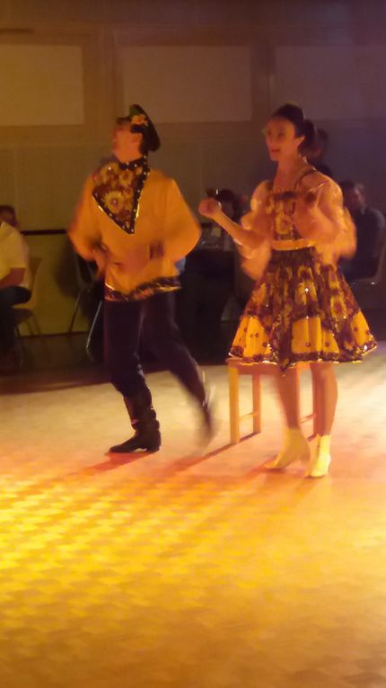 Très belle ambiance lors de la soirée Russe organisée par "Musica Danse" Ecole Scherzo de Trouy, avec l'ensemble Yulishka (Bourges) et les Ballets du Prince Igor (Paris) 