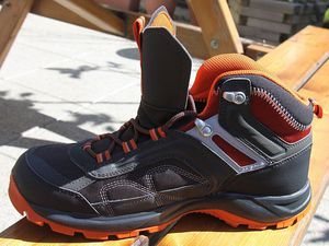 Mes nouvelles chaussures Quechua Forclaz 100 Mid Waterproof. 