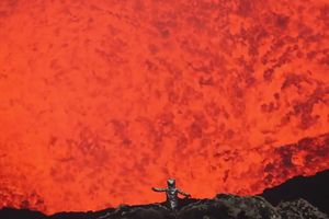 A couper le souffle...ils descendent dans un volcan