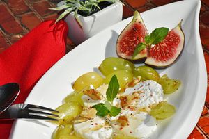 Salade chèvre et fruits d'automne