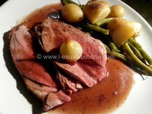 Gigot d'Agneau Mariné au Vin, Epices et Herbes