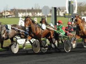&quot;R1-C1 | GRAND NATIONAL DU TROT PARISTURF  08 JUI 2022 À 13H50 HIPPODROME DE LAVAL (R1) 16 PARTANTS - 90000€ - 2850 MÈTRES - SABLE&quot;