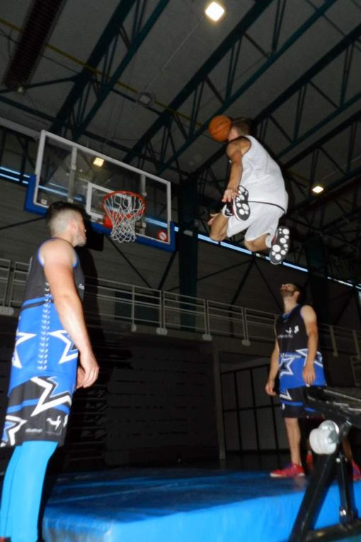 Crédits 2F Camps Basket