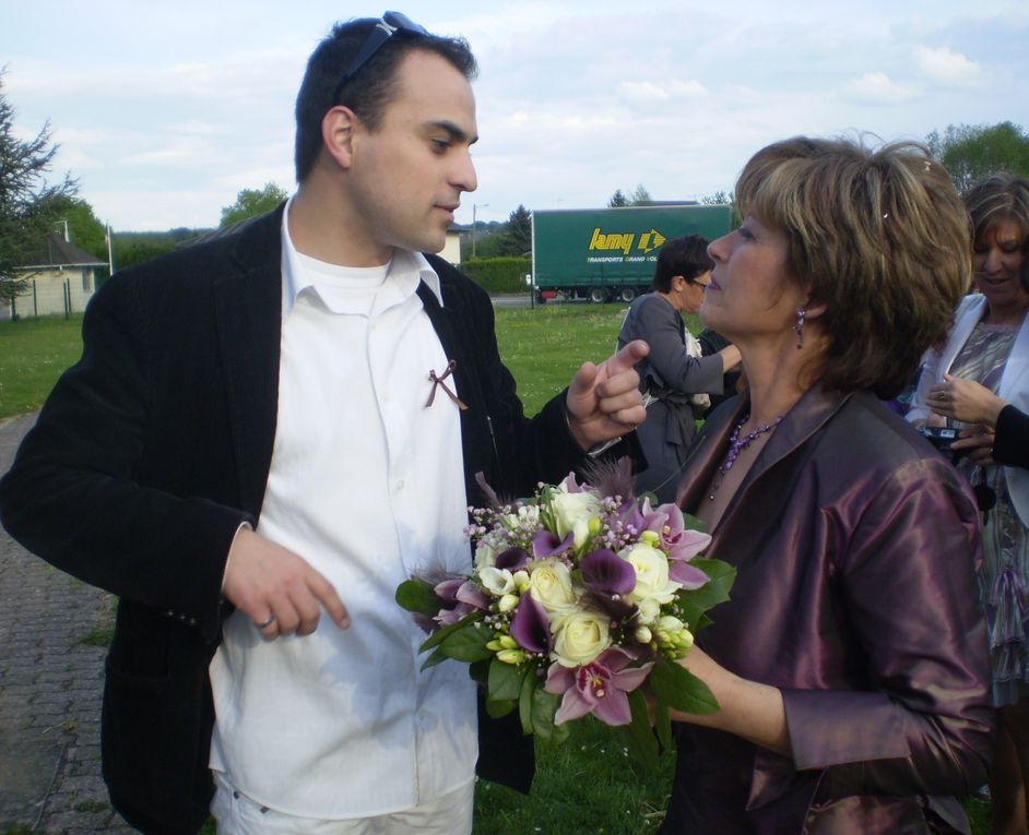 samedi 08 Août, la chroale a eu le plaisir de chanter lors de la cérémonie de mariage de notre choriste Evelyne.