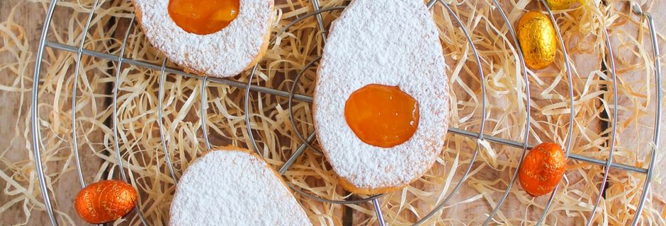 Biscuits Œufs de Pâques Fourrés à la Confiture d'Abricot