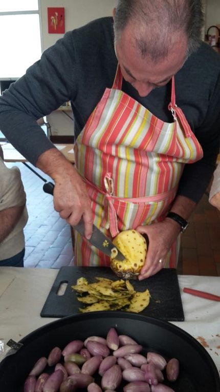 Notre chef Patrick et ses cuisiniers nous ont fait découvrir une nouvelle recette familiale très goûteuse.