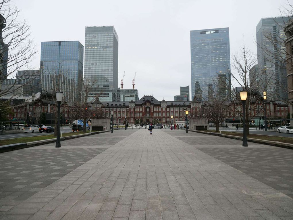 La gare de Tokyo est proprement magnifique. Datant de 1914, je trouve ça génial qu'ils aient gardé le côté "siècle précédent" et n'ai pas cherché à la moderniser.