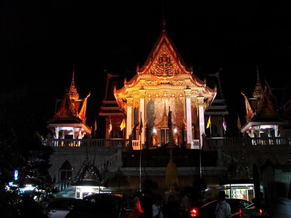 Album - Fin-du-sejour-sur-Bangkok