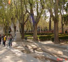 Statues 24 Ancêtres Rois d'Espagne (Place d'Orient à Madrid ESPAGNE) Chronologique