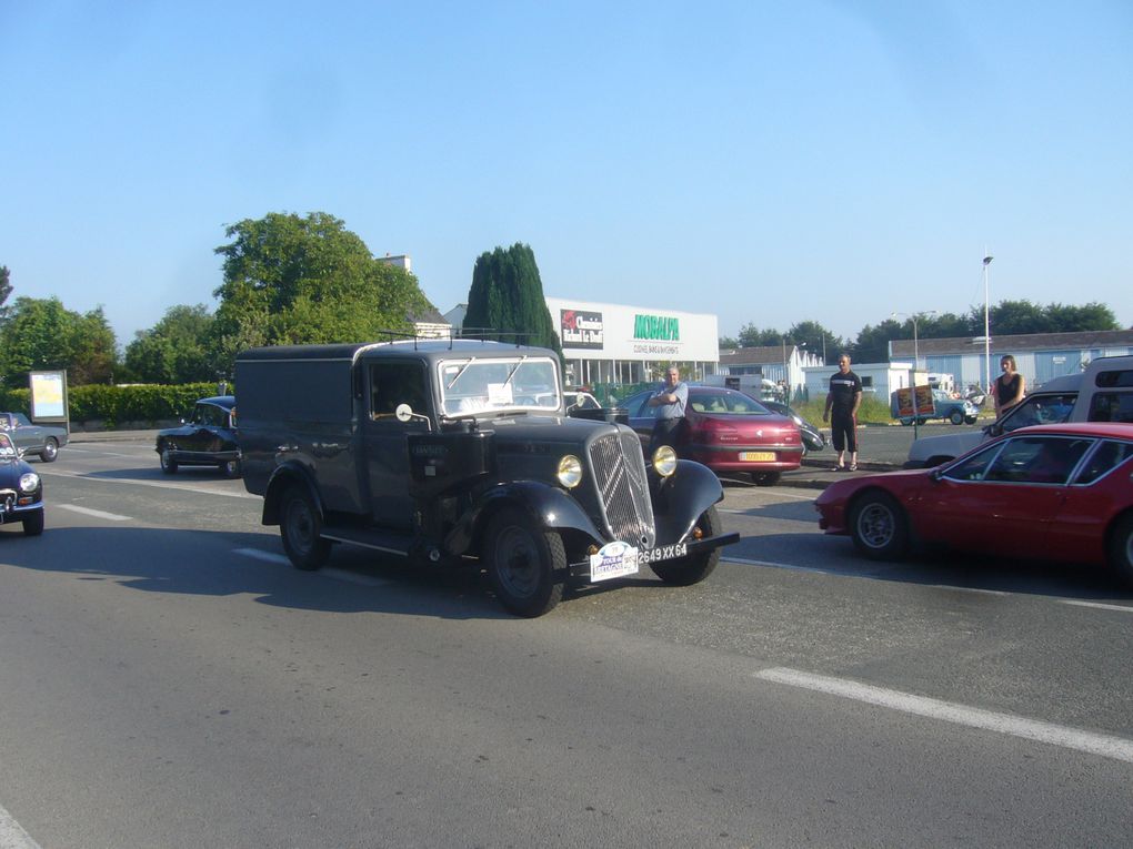 troisième phase du tour de bretagne des voitures anciennes