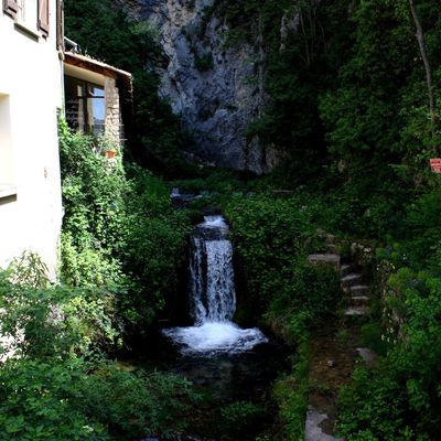 Moustier Sainte Marie.....suivez l'étoile