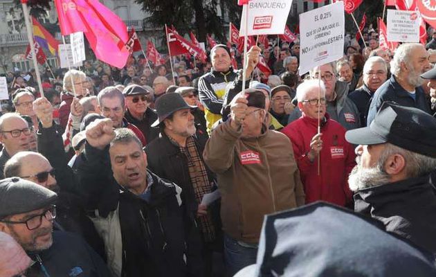 Miles de pensionistas se manifiestan exigiendo pensiones dignas