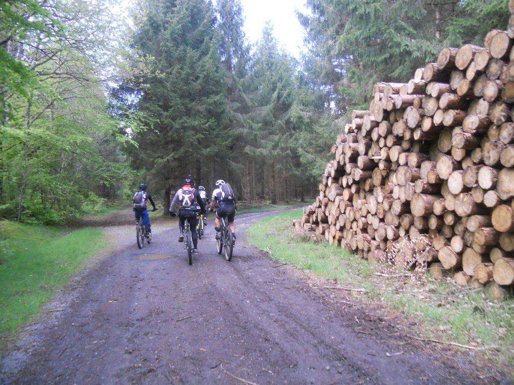 Dimanche 15 Mai, Objectif Puy de Dôme, 52kms et 1650D+