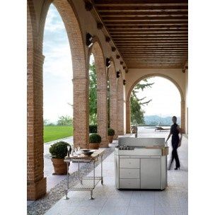 Outdoor Kitchen by Alfredo Tasca for MetalCo
