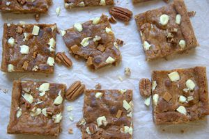 Blondies aux noix de pecan et chocolat blanc