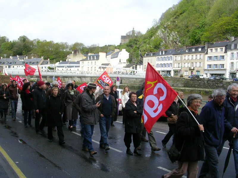 Photos mobilisation UNITAIRE 1er mai 2012 à Chateaulin