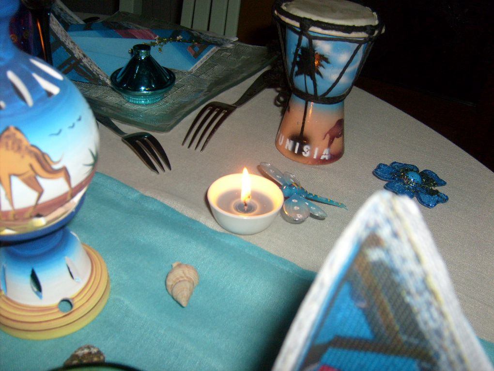 j'ai voulu immortaliser notre séjour en Tunisie par cette table avec des accessoires typiques de là bas et ma touche personnelle.