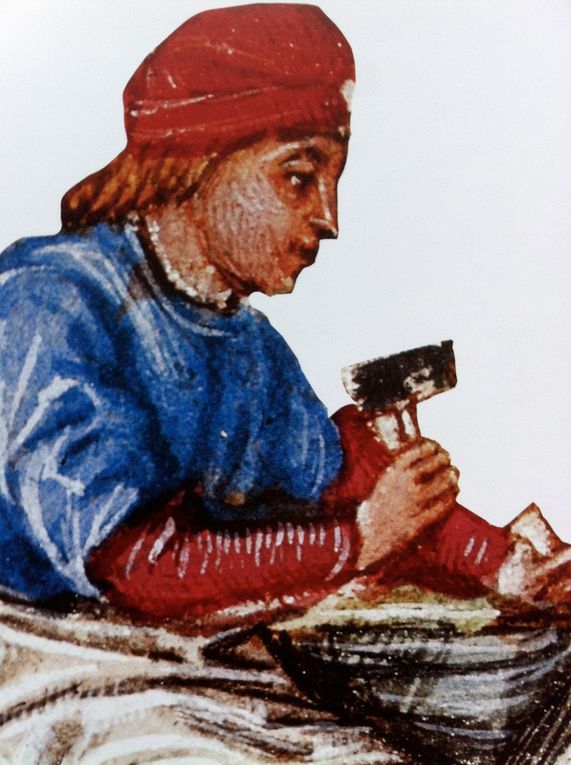 Manuscrit du 12ème siècle construction de la Tour de Babel, Pavage des voies de circulation miniature des chroniques du Hainaut, le Maître d'oeuvre est celui qui sait dessiner et tracer, Un sculpteur au travail XVème siècle, Le Trait, la construction de l'arche, 