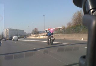 Moto-poubelle rose