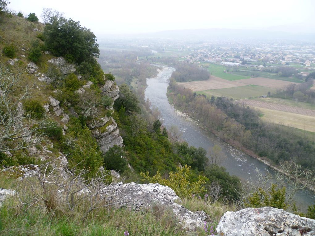 Reconnaissance des environs de Lussas avec les éducateurs et les jeunes du club d'Aubenas-Vals