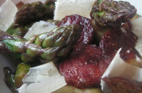 Poêlée d'asperges au chorizo