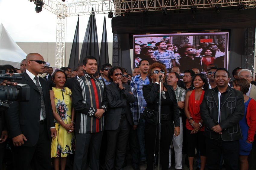 Dans le cadre du IIè anniversaire de la IVèRépublique, le couple présidentiel, Andry et Mialy Rajoelina, a inauguré le «Coliseum de Madagascar» sis à Antsonjombe. 2è partie. Photos: Harilala Randrianarison