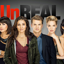Lifetime lance la série "UnREAL" ce lundi sur la production manipulée d'une télé-réalité : "C'est le Breaking Bad de Lifetime !"