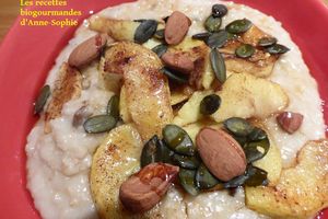 PORRIDGE AU LAIT D'AVOINE, POMMES CANNELLE ET FRUITS SECS