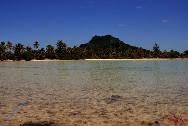 Petite ile de la Polynésie française a à peine 40 kilomètres de la tres célèbre ile de Bora Bora