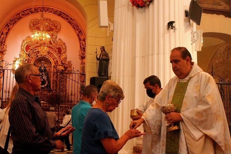 Día Nacional del Maestro se celebró con Misa de Acción de Gracias en la Catedral de Valencia