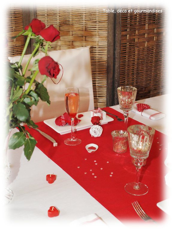 Album - Table-Coeur-d-Amour-et-Rouge-Passion-pour-la-Saint-Valentin