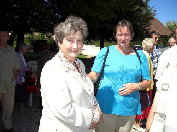 Matinée libre en Arbois avant de rejoindre les cousins au château d'Artois. Le temps, comme vous le constatez, fut splendide. 