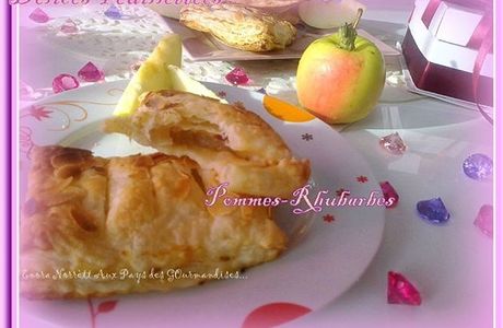 Délices Feuillettées aux Pommes-Rhubarbe ... Amandes éffillées