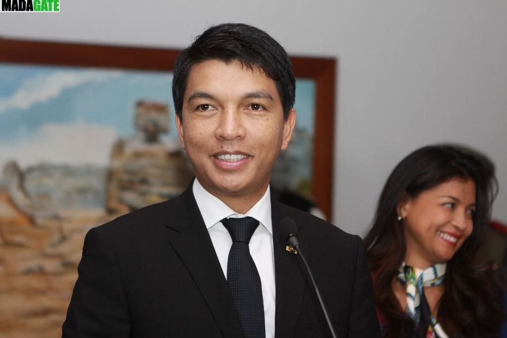 Le couple présidentiel Andry ey Mialy Rajoelina. Second départ aux Seychelles pour une nouvelle rencontre avec l'ancien président Marc Ravalomanana. Photos: Harilala Randrianarison