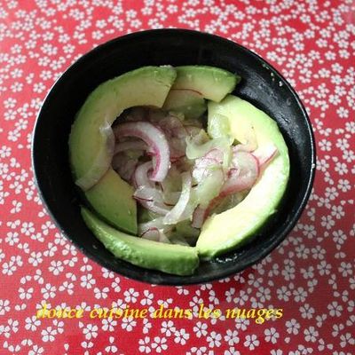 salade de concombre, avocat et gingembre