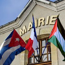 A propos de drapeaux sur le fronton des mairies, ou Mélenchon roi au pays des lemmings