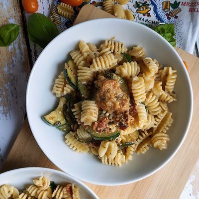 Pâtes pesto de tomates séchées et courgettes #végétarien