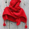 Red whool scarf-poncho and assorted hat