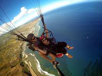 Super expérience en parapente, départ à 800m d'altitude. Même Atchoum a aimé, si si là il est content!