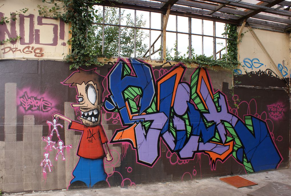 Album - Graffitis-Caserne-NIEL-Bordeaux-Tom-004