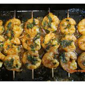 Brochettes de crevettes au beurre et au paprika - www.sucreetepices.com